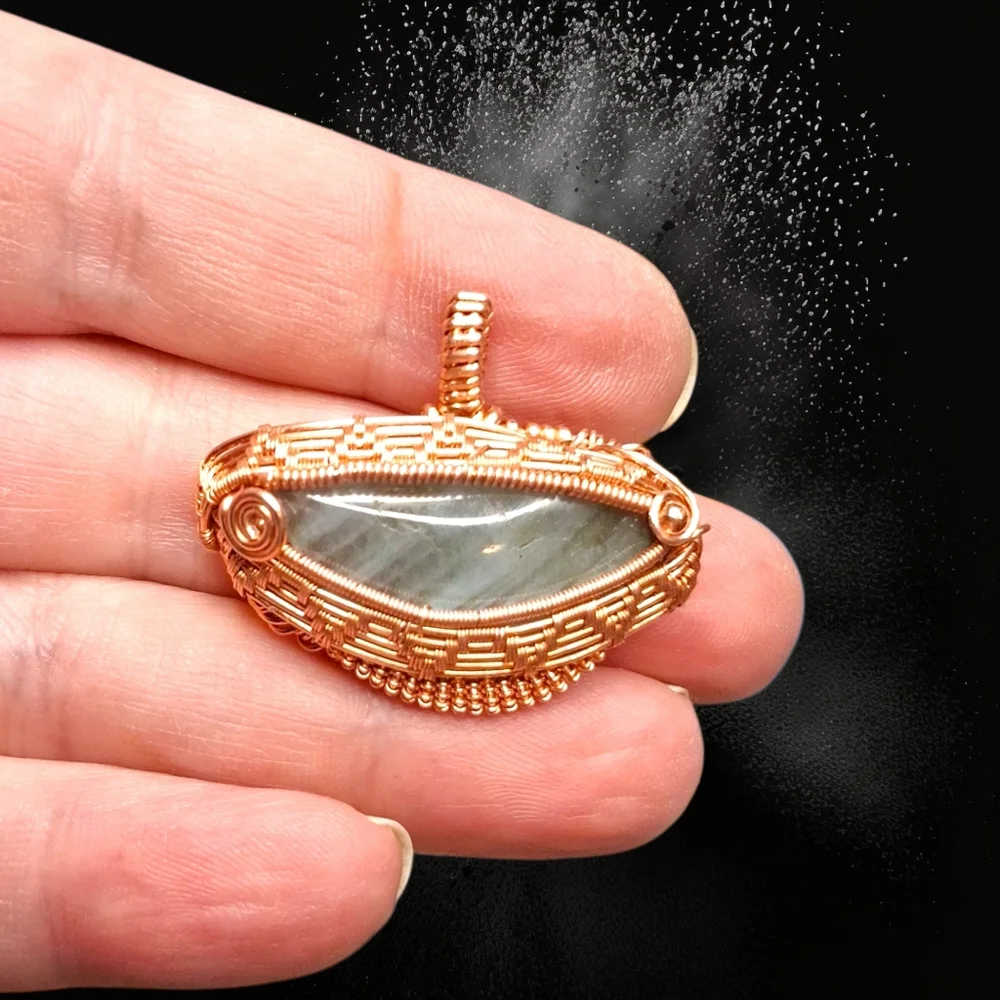 Labradorite Eye Copper Wire Weave Pendant - Picture 2 of 5
